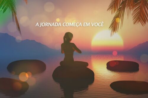 Uma pessoa em uma paisagem aberta (montanha, praia ao pôr do sol) com braços abertos, em pose de gratidão ou reflexão, com símbolos sutis de caminhos ou bússola, representando a busca por propósito de vida e felicidade.